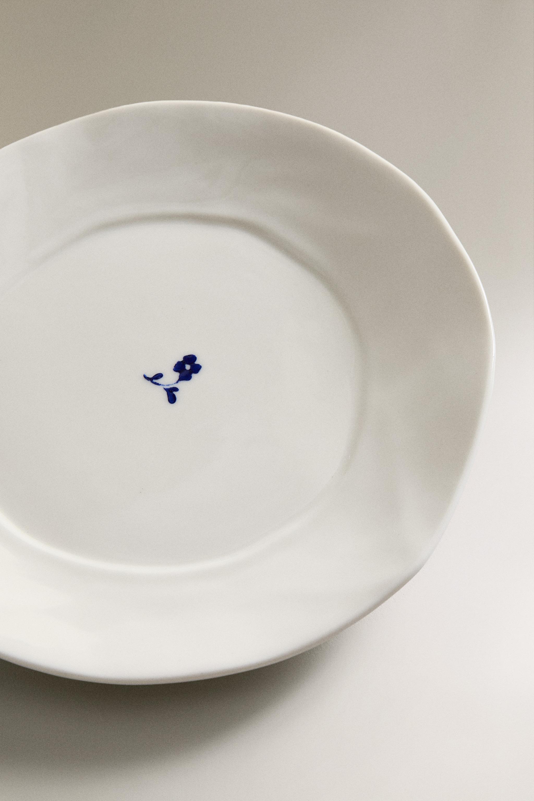 PORCELAIN DESSERT PLATE WITH FLORAL PRINT